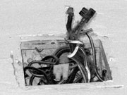 Nicht sachgerechter, &uuml;beralteter Unterputzverteiler